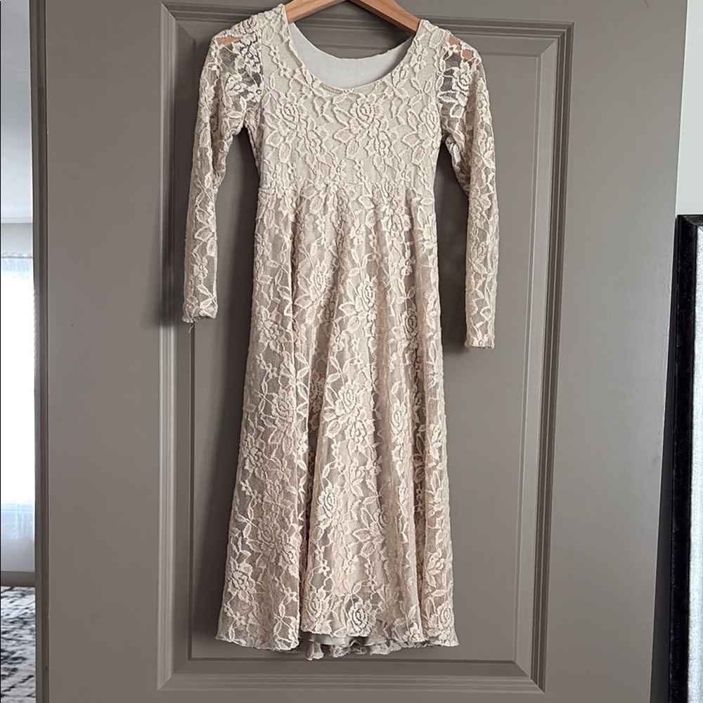 MII Estilo Elegant Cream Lace Kids Formal Dress